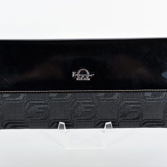 Salvatore Ferragamo Trifold Clutch /Wallet Unused!